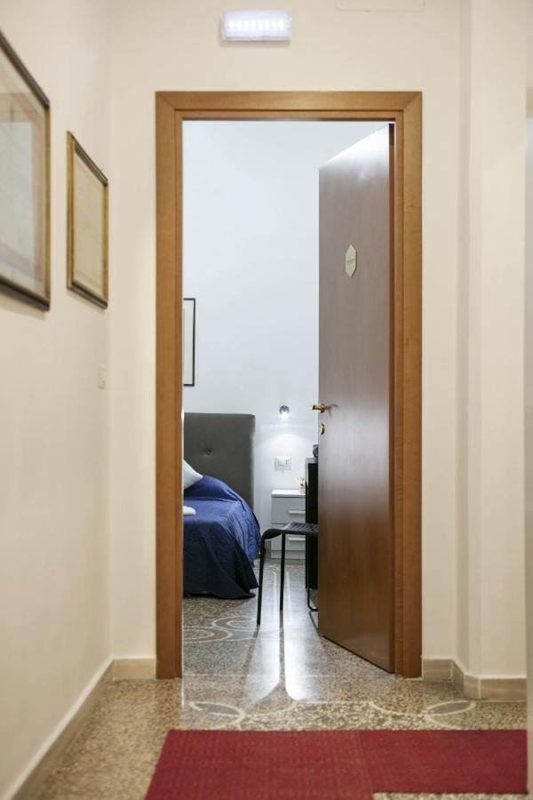 Lorenzo'S - Vatican Guest House Roma Exterior foto